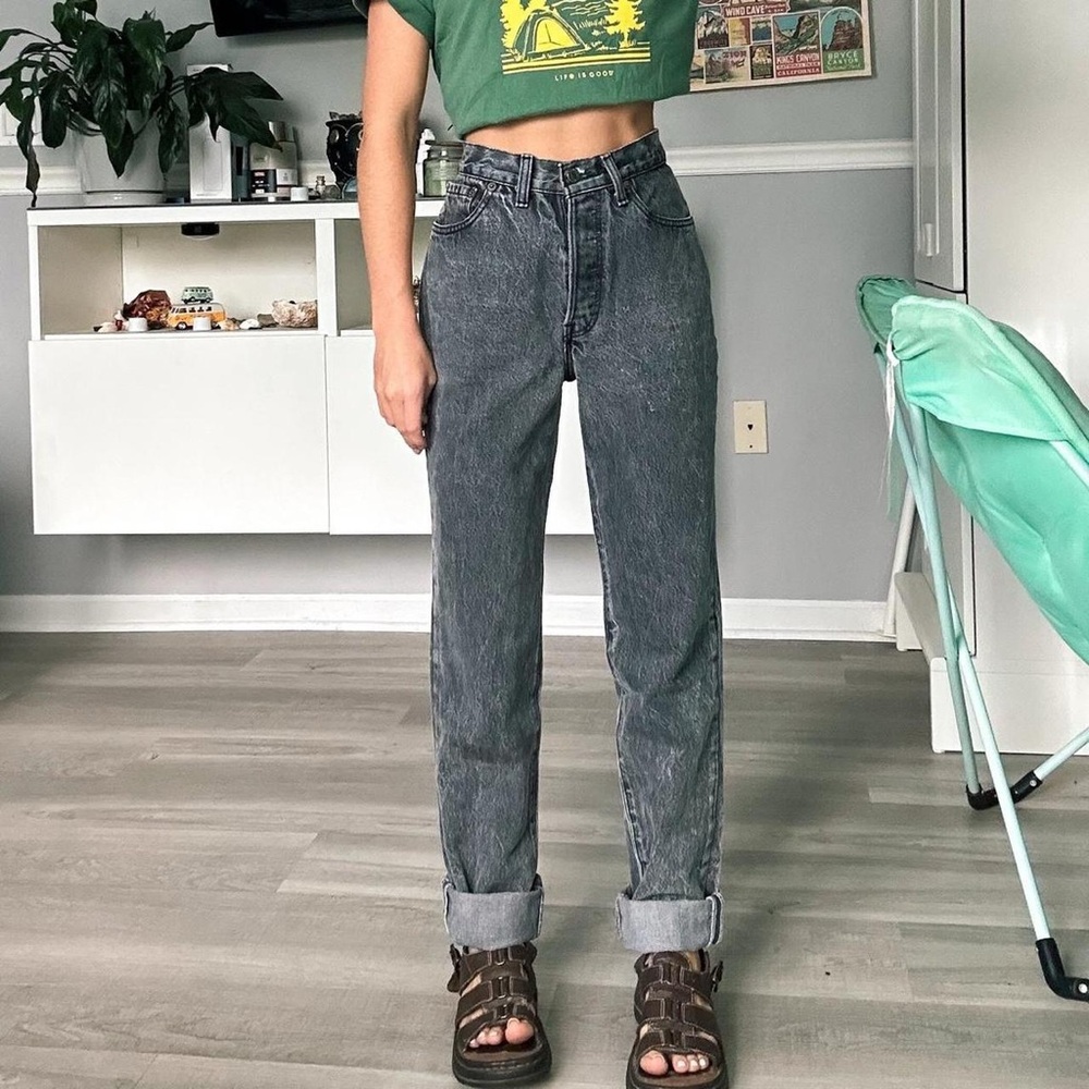 Vintage Levi's 17501 Made in USA Button Fly High Waisted Straight Leg Jeans